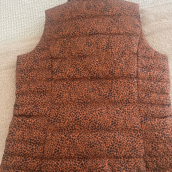 Lands End puffer Vest brand new - Picture 3 of 5